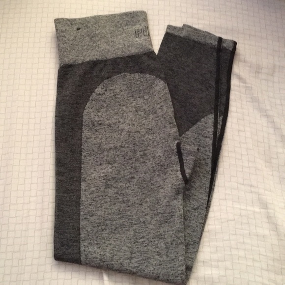 PINK Victoria's Secret Pants - Victoria’s Secret PINK Seamless Gray Leggings